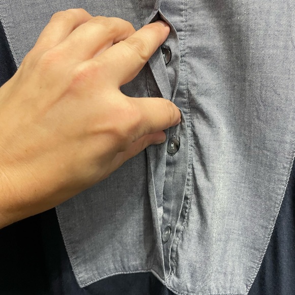 Vince Women’s Mixed Media Tuxedo Tunic Top Navy Blue Mandarin Collar Small - Picture 5 of 8